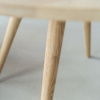 SOL table à manger minimaliste de style bohème avec effet de chêne brut Minimalist boho style dining table with raw oak effect