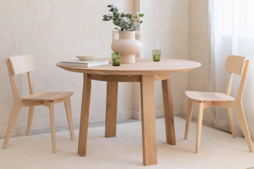 Table ronde en bois de chêne ORBIS